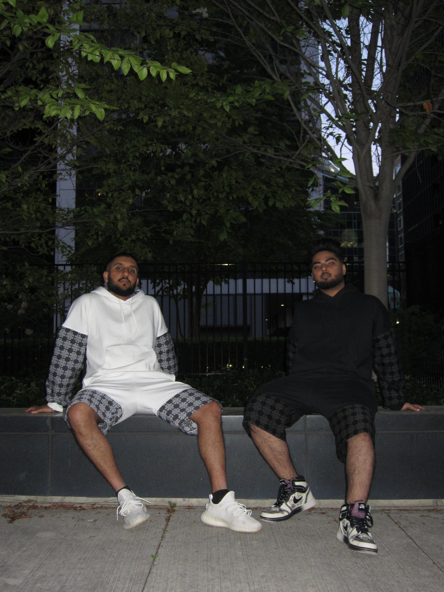 Mordida Shorts (Jet Black)