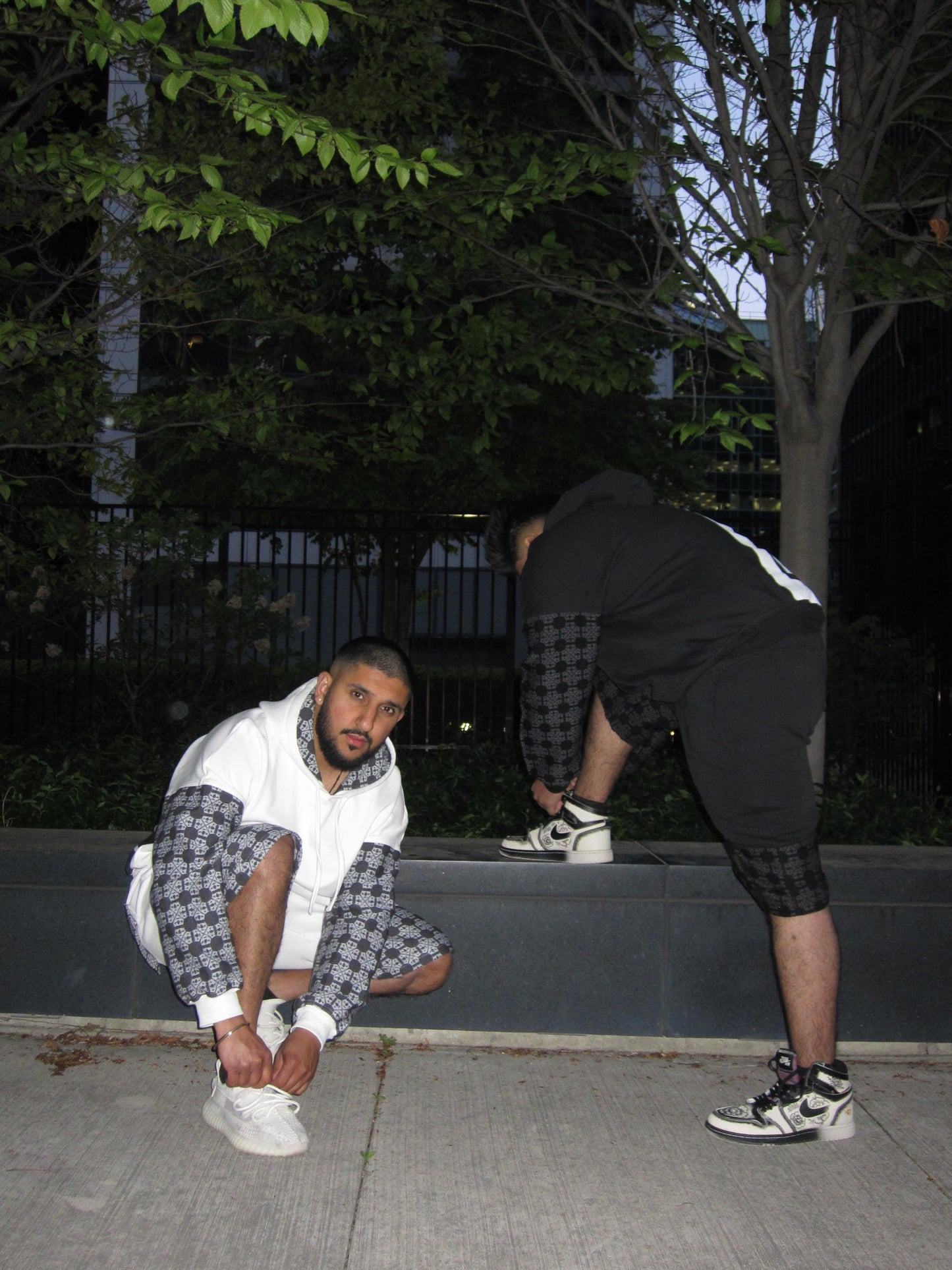 Mordida Shorts (Jet Black)