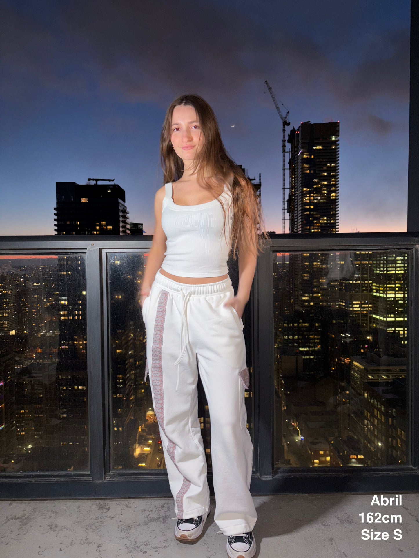 Envoltura Cargo Sweatpants (Pearl White)