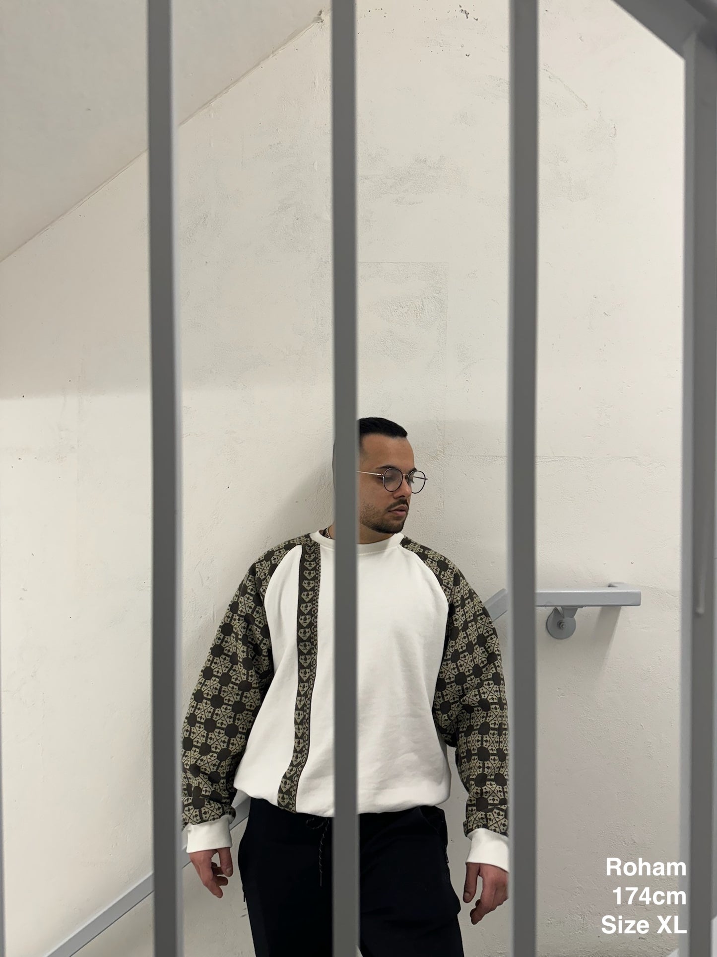 Alas Sweatshirt (Pearl White)