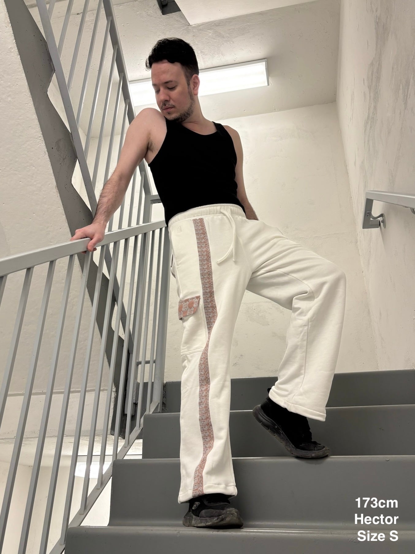 Envoltura Cargo Sweatpants (Pearl White)