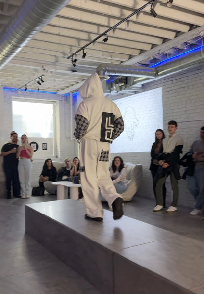 Cresta Hoodie (Pearl White)