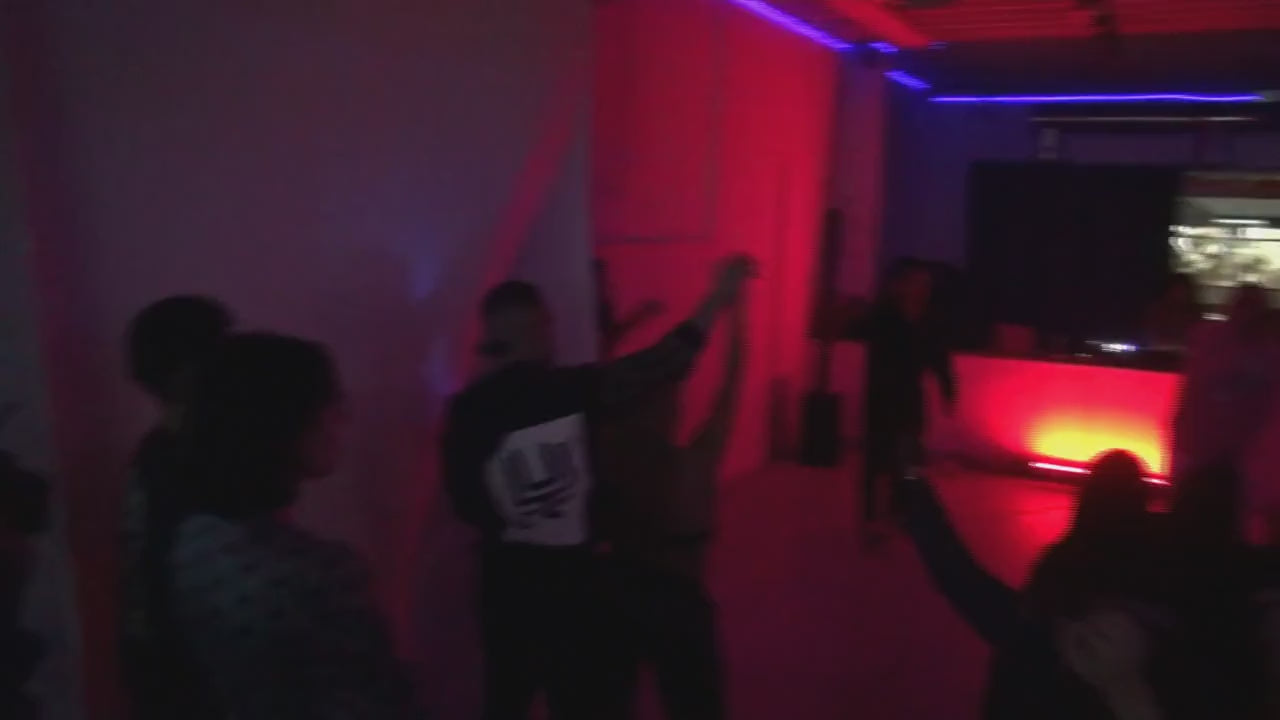 Cargar video: 