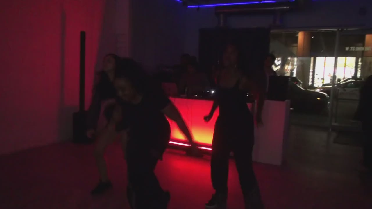 Cargar video: 